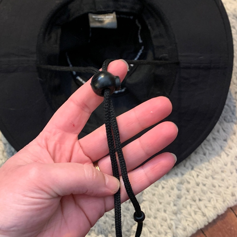 tentree Black Wide-Brim Adventure Sun Hat - Picture 6 of 6